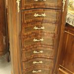 790 8232 CHEST OF DRAWERS